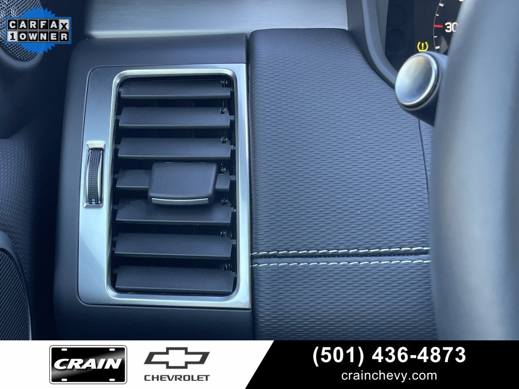 Used 2024 Land Rover Discovery Dynamic SE image 17