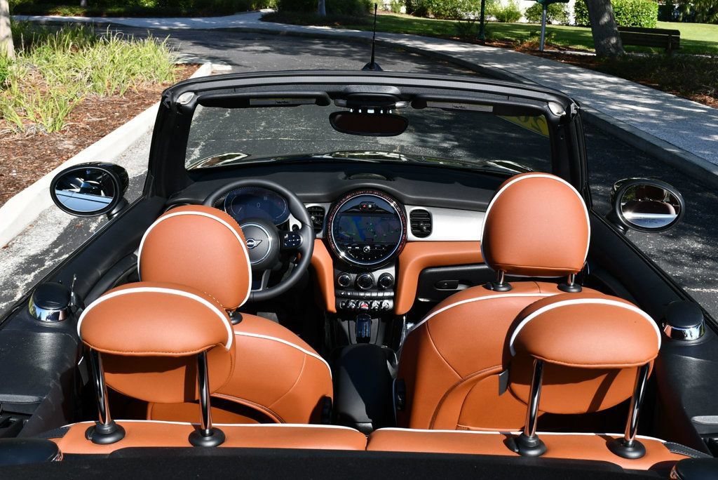 Used 2024 MINI Cooper S w/ Signature Upholstery Package FWD image 57