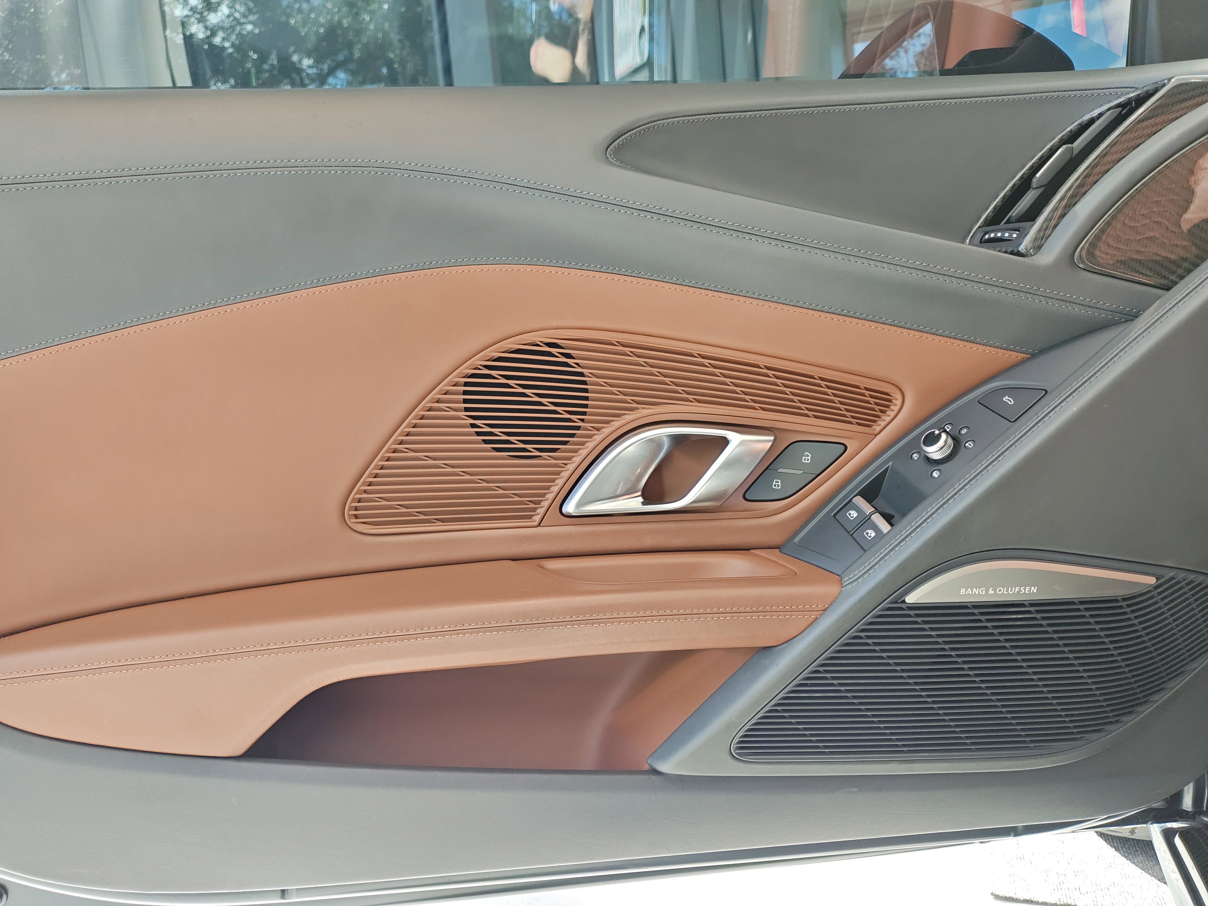 Used 2018 Audi R8 V10 plus image 24