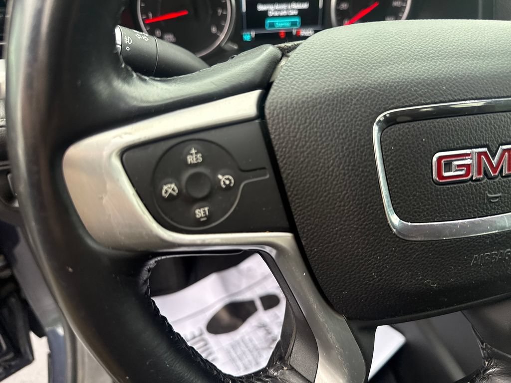 Used 2018 GMC Acadia SLE FWD image 18