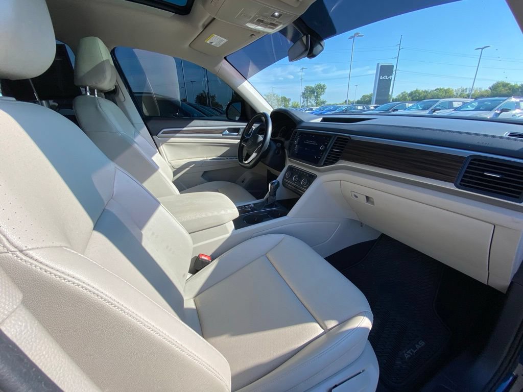 Used 2021 Volkswagen Atlas SE w/ Panoramic Sunroof Package AWD/4WD image 29