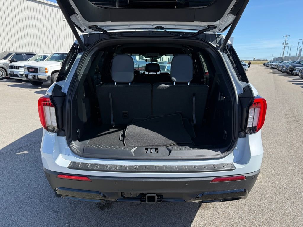 New 2026 Ford Explorer ST-Line image 33