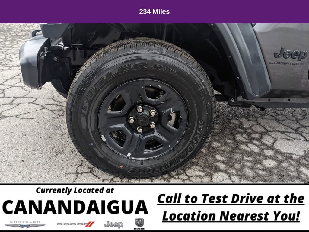 Used 2023 Jeep Gladiator Sport image 29