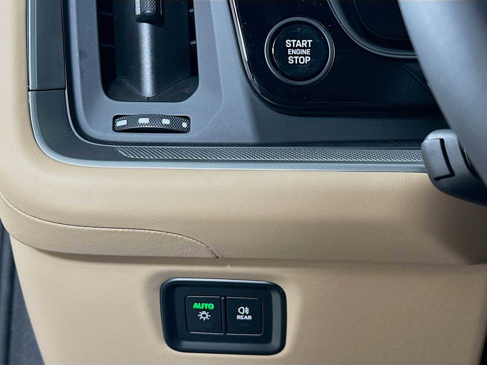 New 2026 Porsche Cayenne S image 14