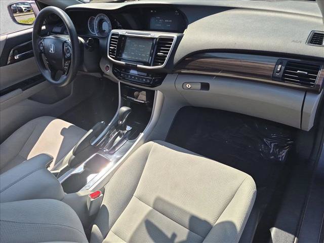 Used 2017 Honda Accord EX image 21