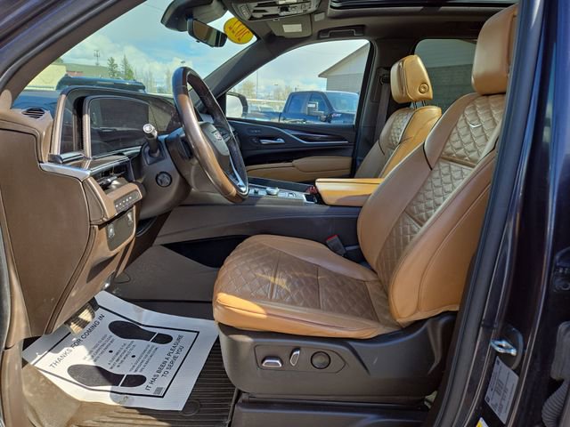 Used 2022 Cadillac Escalade ESV Premium Luxury AWD/4WD image 2