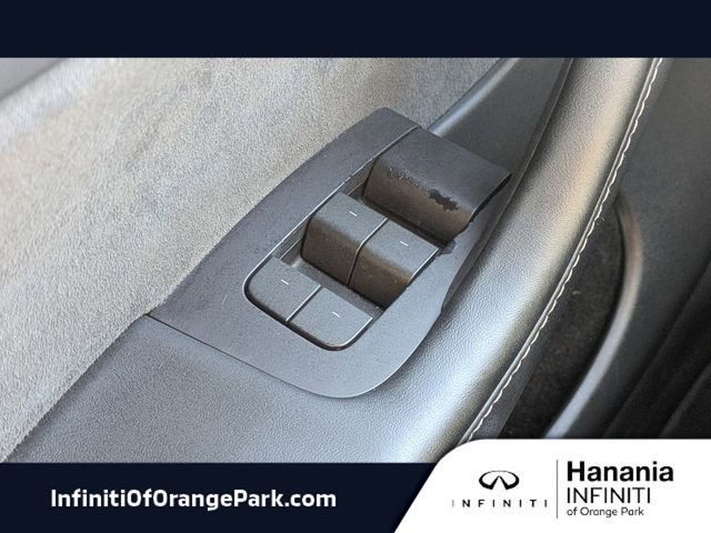 Used 2023 Tesla Model Y Performance image 24