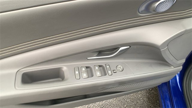 Used 2022 Hyundai Elantra SEL w/ Convenience Package image 11