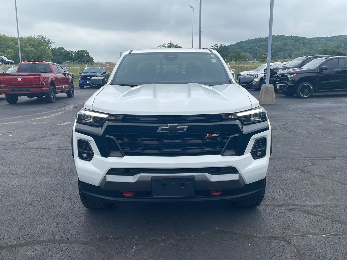 Used 2024 Chevrolet Colorado Z71 w/ Z71 Convenience Package 2 AWD/4WD image 10