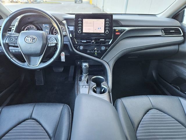 Used 2023 Toyota Camry SE image 15