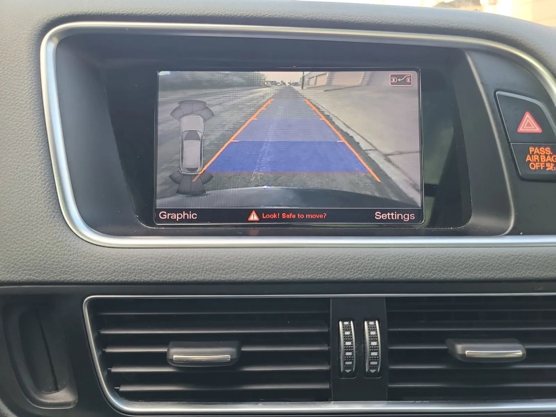 Used 2015 Audi Q5 2.0T Premium Plus w/ Technology Package image 15