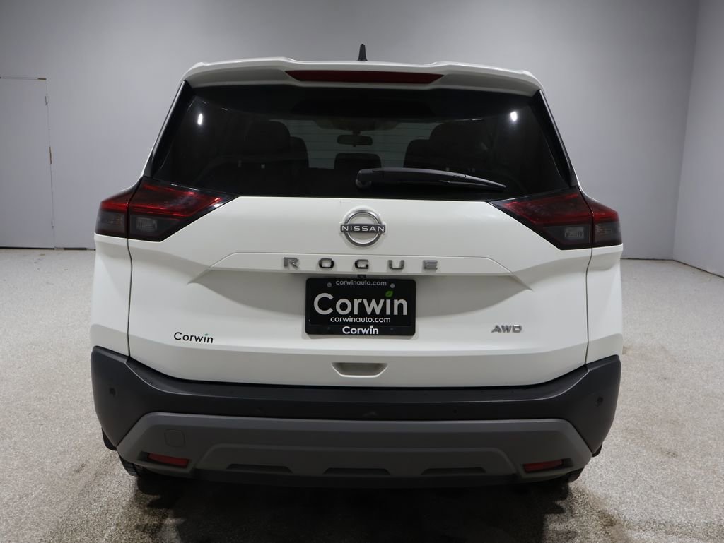 Used 2022 Nissan Rogue S image 3