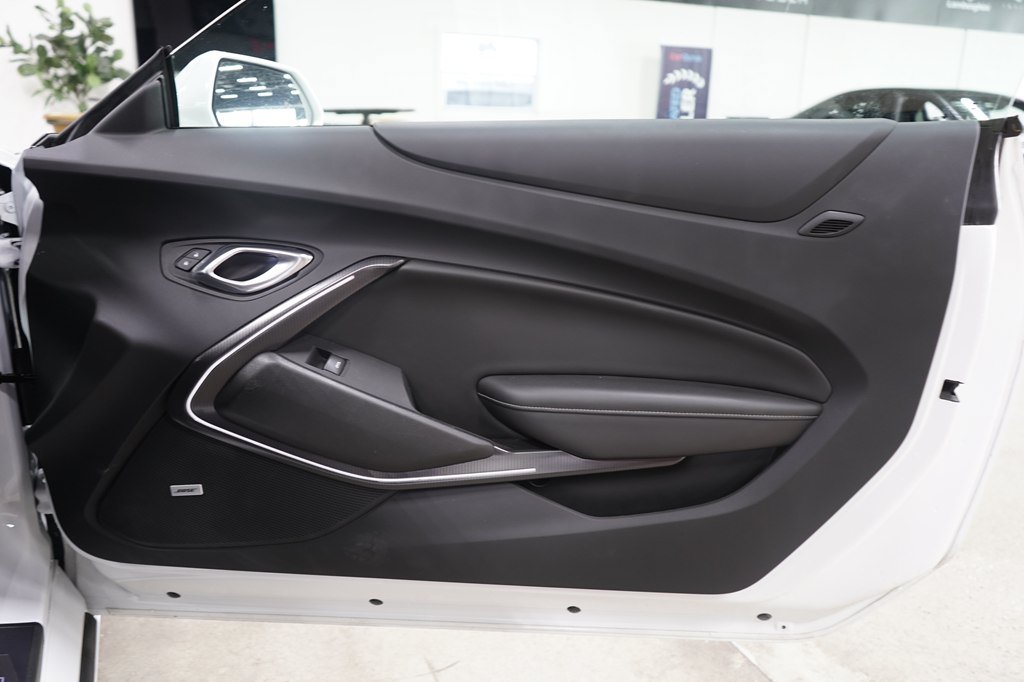 Used 2022 Chevrolet Camaro LT w/ Technology Package RWD image 21