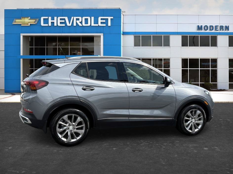 Used 2020 Buick Encore GX Essence w/ Experience Buick Package FWD image 5