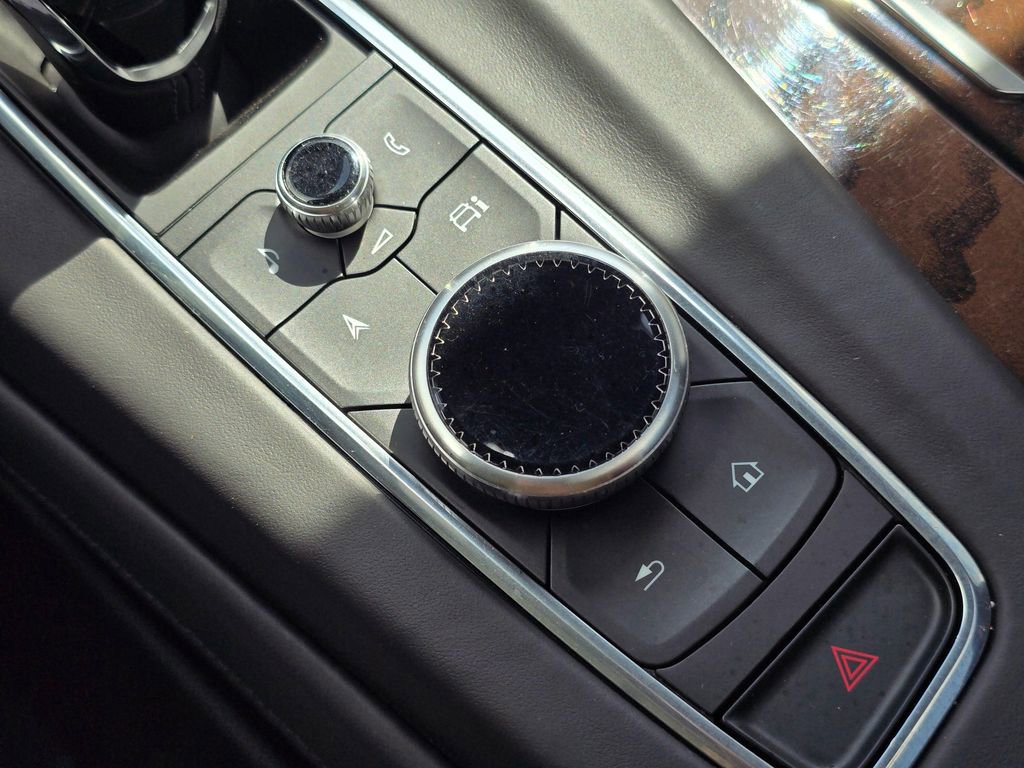 Certified 2023 Cadillac Escalade Sport Platinum w/ Heavy-Duty Trailer Package image 40