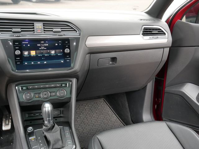 Used 2019 Volkswagen Tiguan SEL R-Line image 23