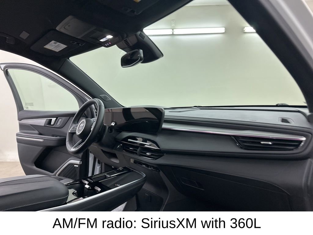 Used 2025 Buick Enclave Preferred image 19