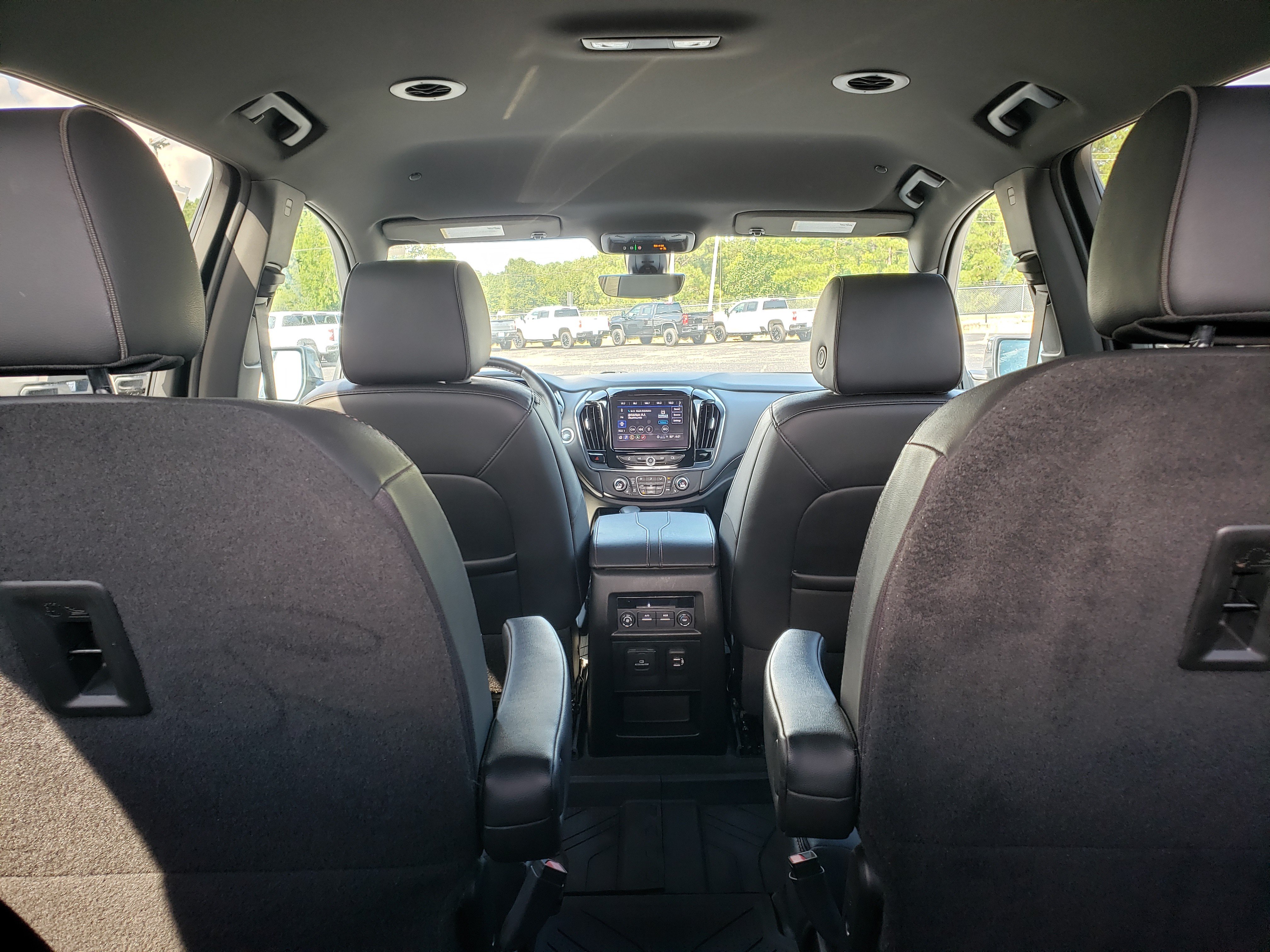 Used 2023 Chevrolet Traverse RS w/ LPO, Floor Liner Package FWD image 35