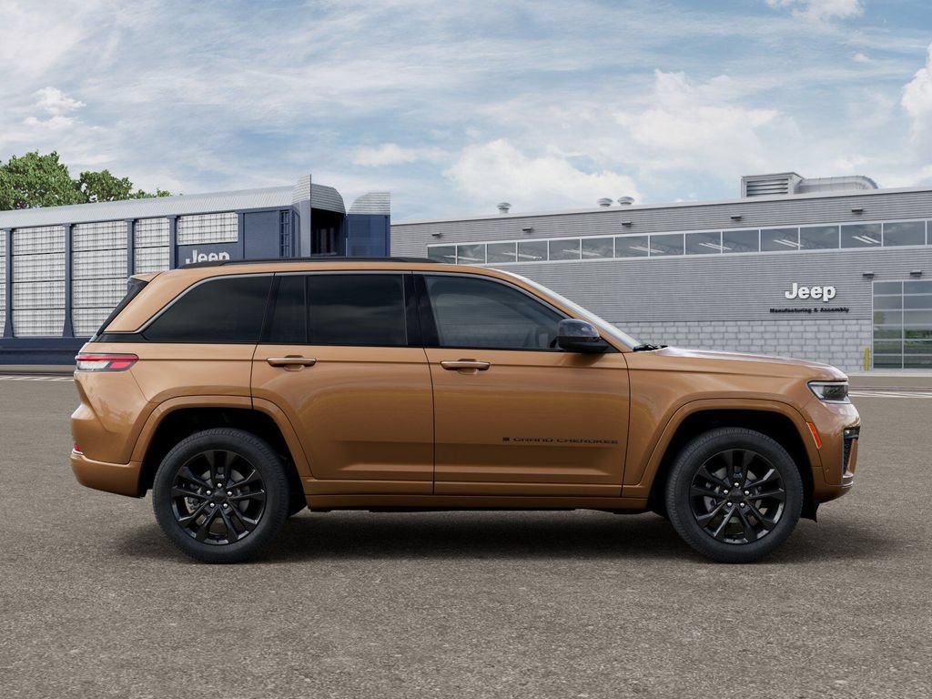 New 2026 Jeep Grand Cherokee Limited AWD/4WD image 12