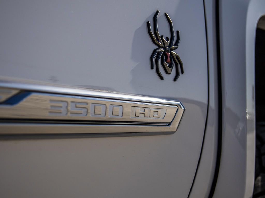 Used 2025 Chevrolet Silverado 3500 High Country w/ High Country Premium Package image 10