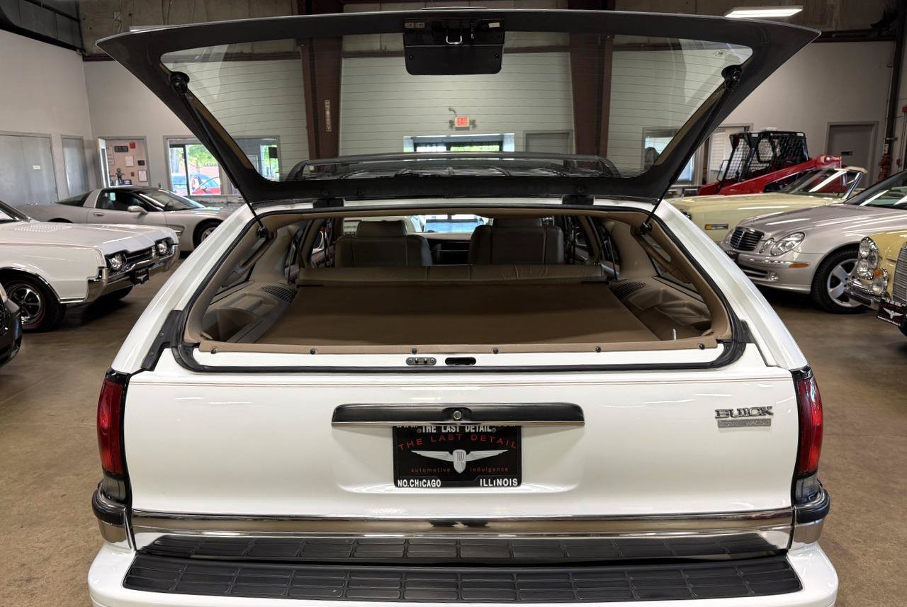 Used 1995 Buick Roadmaster Estate RWD image 44