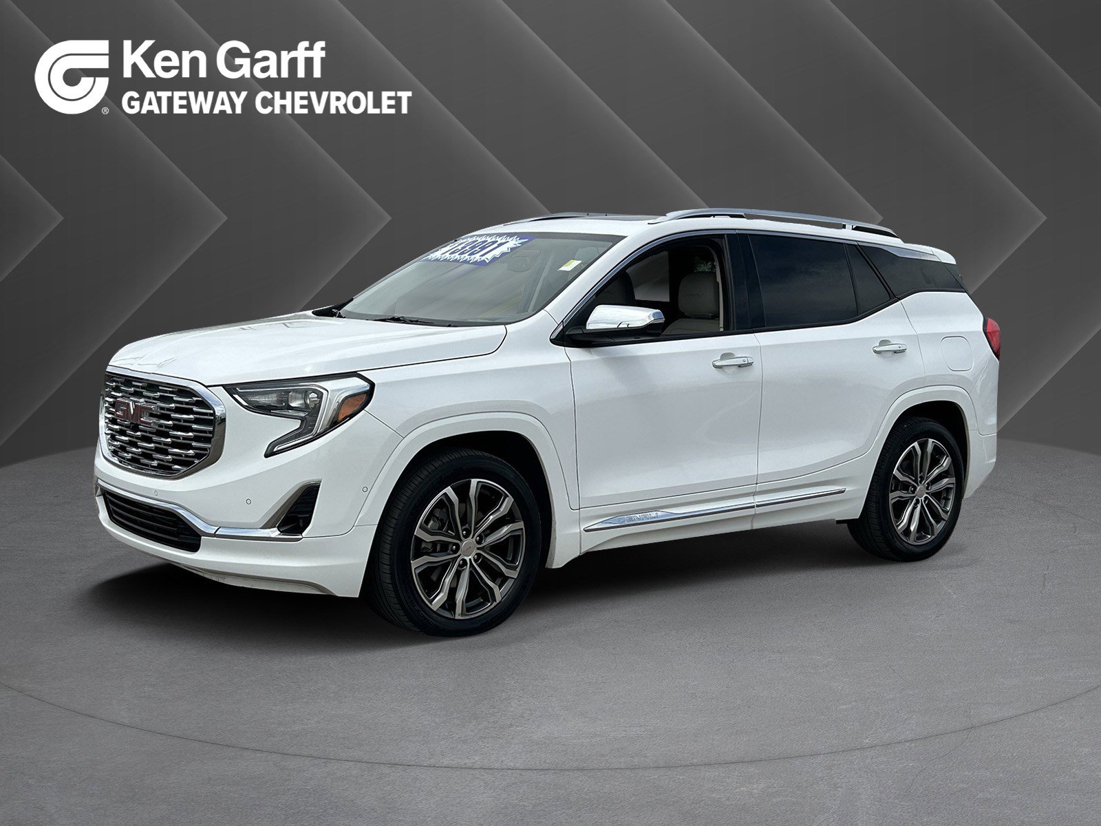 Used 2018 GMC Terrain Denali w/ Advanced Safety Package image 1