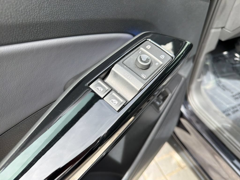 Certified 2023 Volkswagen ID.4 Pro S AWD/4WD image 13