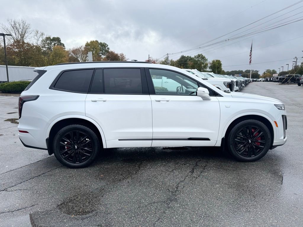 Used 2024 Cadillac XT6 Sport w/ LPO, Onyx Lite Package image 8