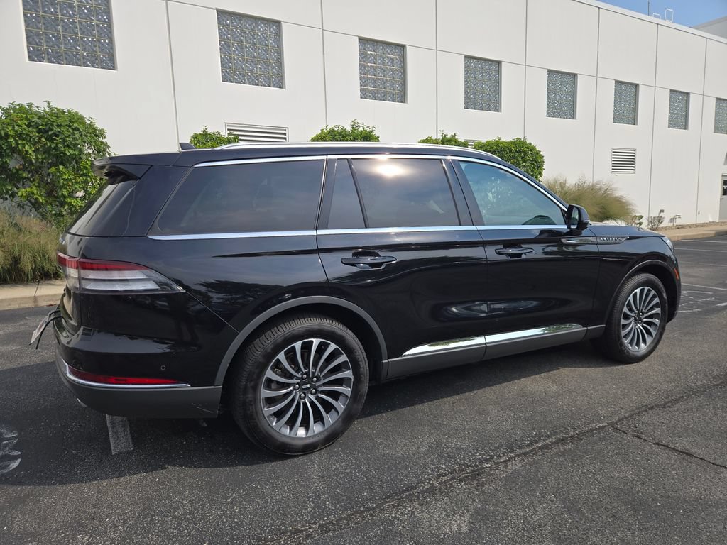 Used 2024 Lincoln Aviator Reserve AWD/4WD image 14