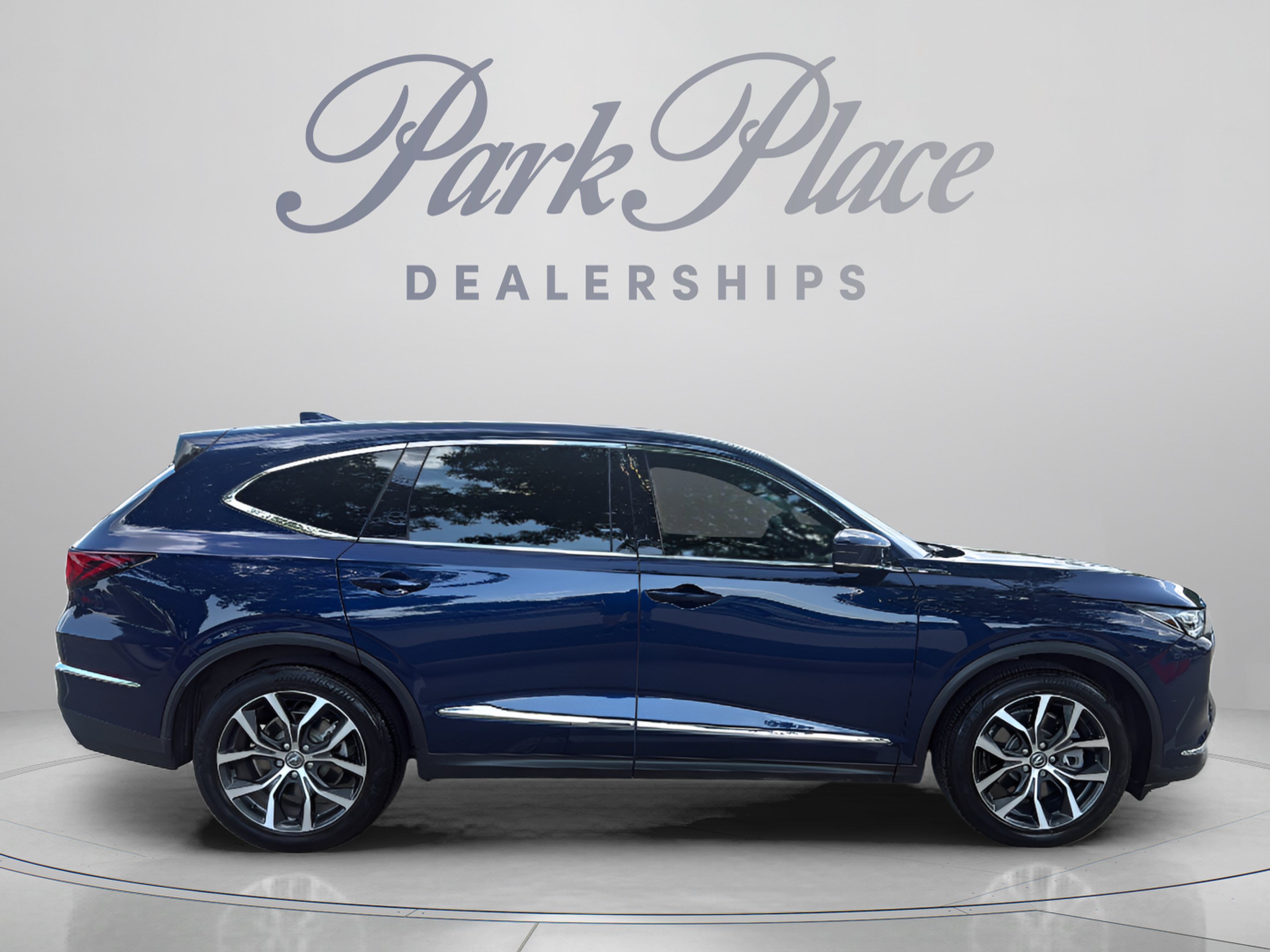Used 2023 Acura MDX FWD w/ Technology Package image 7