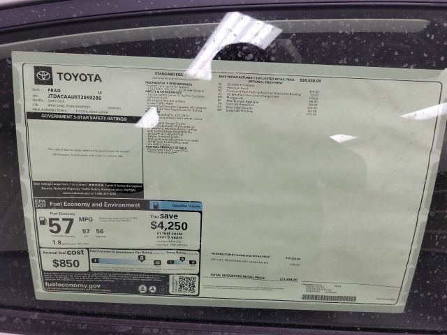 New 2026 Toyota Prius LE FWD image 7