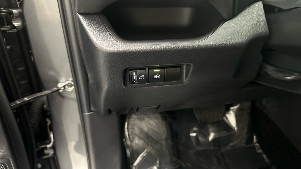 Certified 2023 Toyota RAV4 LE image 25
