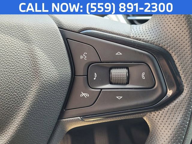 Used 2025 Chevrolet Trax LT FWD image 15