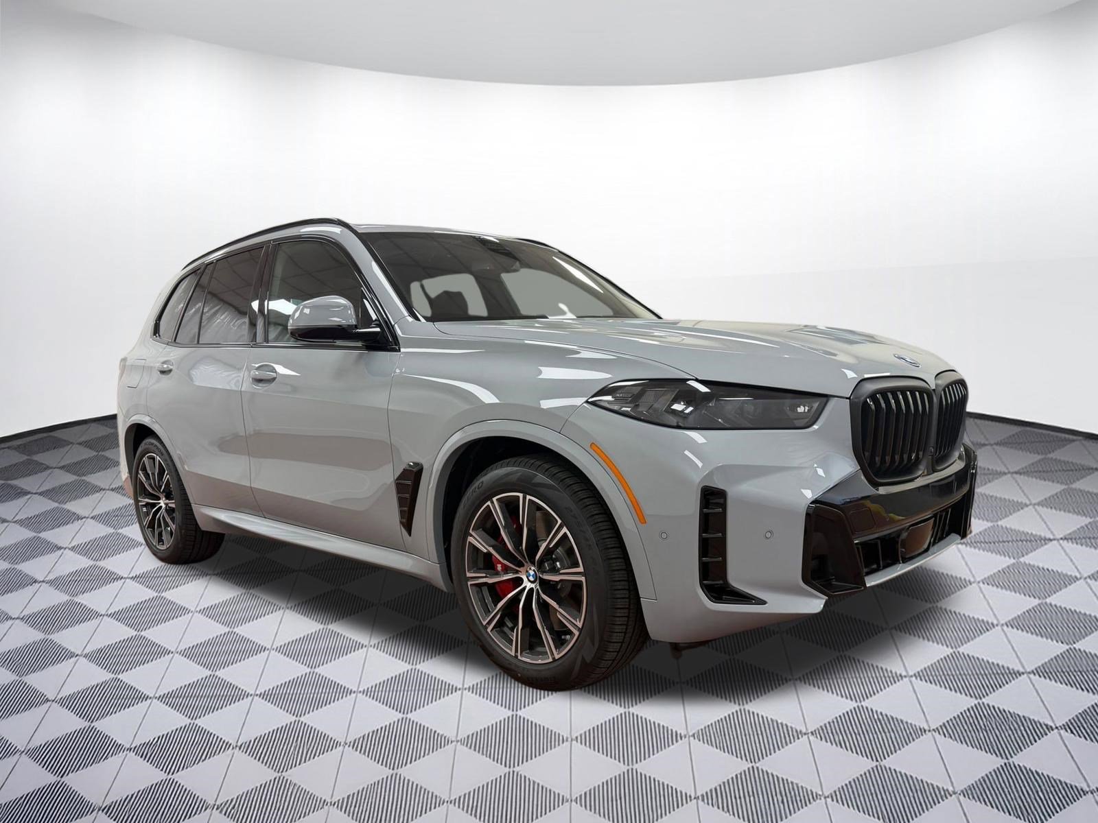 New 2026 BMW X5 xDrive50e image 6
