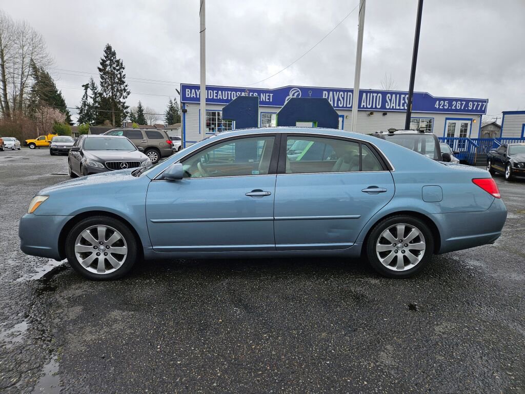 Used 2007 Toyota Avalon XL image 2