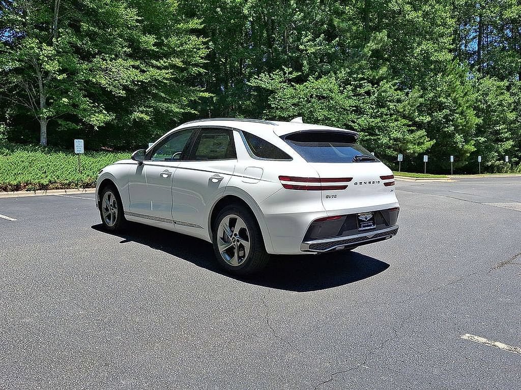 New 2026 Genesis GV70 2.5T AWD/4WD image 11