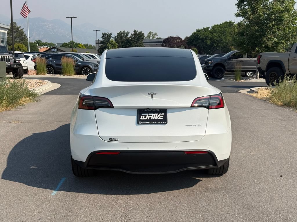 Used 2022 Tesla Model Y Long Range AWD/4WD image 11