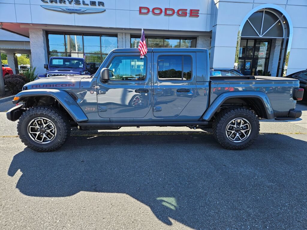 New 2026 Jeep Gladiator Rubicon w/ Steel Power Dome Hood Package AWD/4WD image 2