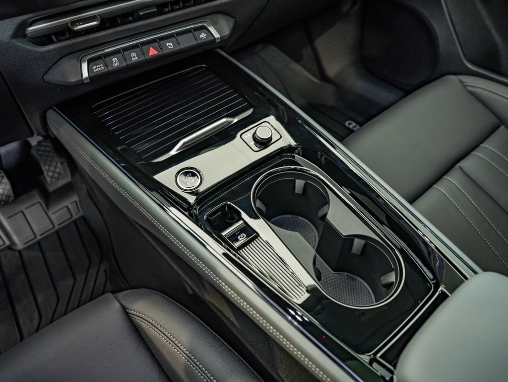 New 2026 Audi Q3 quattro 2.0T AWD/4WD image 27