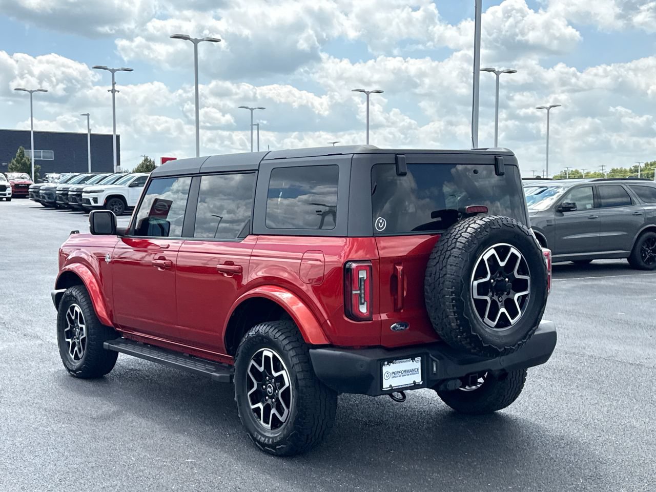 Used 2023 Ford Bronco Outer Banks AWD/4WD image 5
