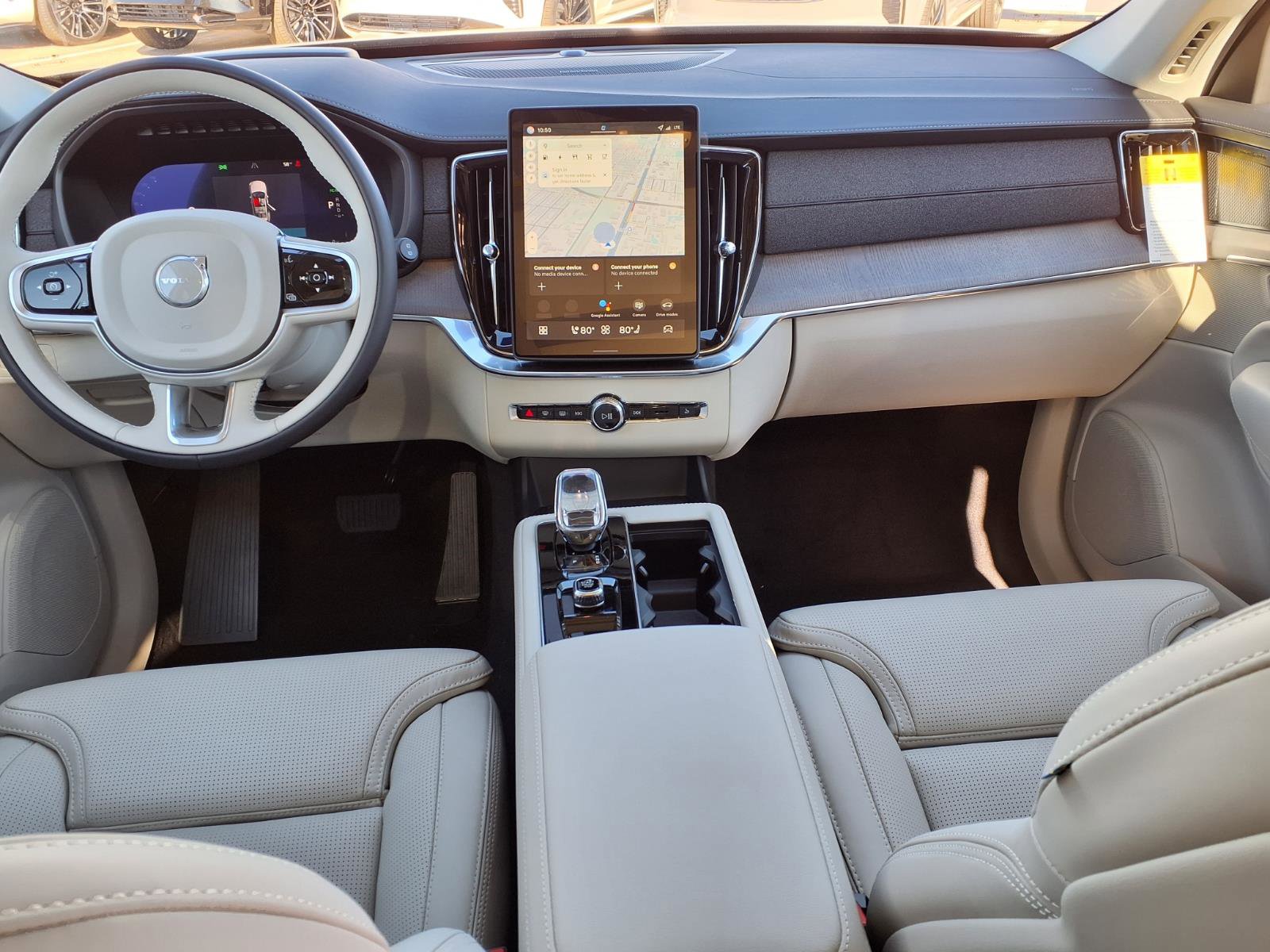 New 2026 Volvo XC90 T8 Ultra w/ Protection Package Premier image 11