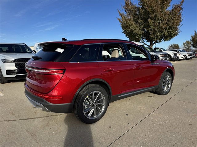 New 2026 Lincoln Corsair Premiere image 9