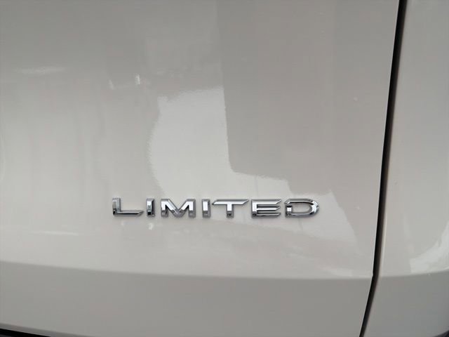 Certified 2024 Toyota Grand Highlander Limited image 9