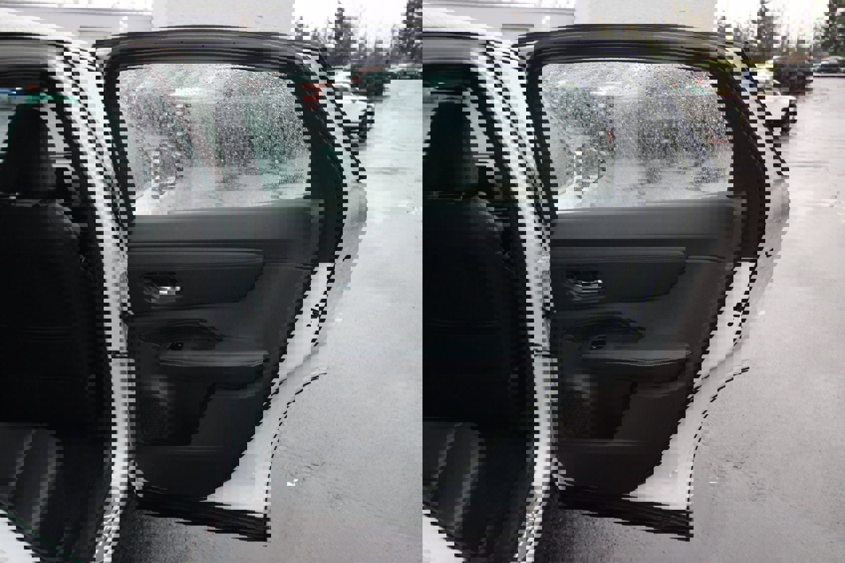 Used 2023 Nissan Ariya FWD image 22