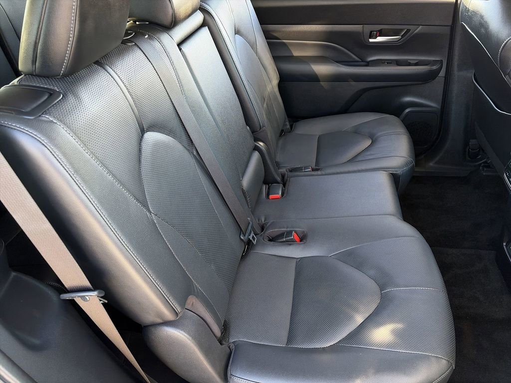 Used 2024 Toyota Grand Highlander FWD image 23