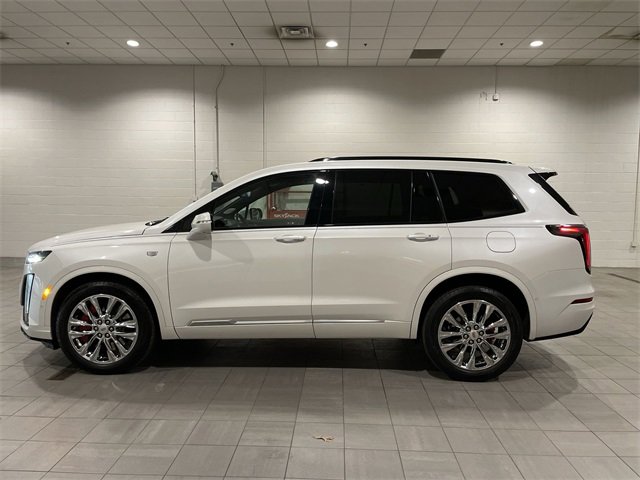 Certified 2022 Cadillac XT6 Sport w/ Technology Package image 2