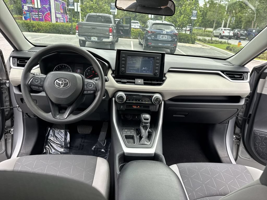Used 2019 Toyota RAV4 XLE FWD image 36