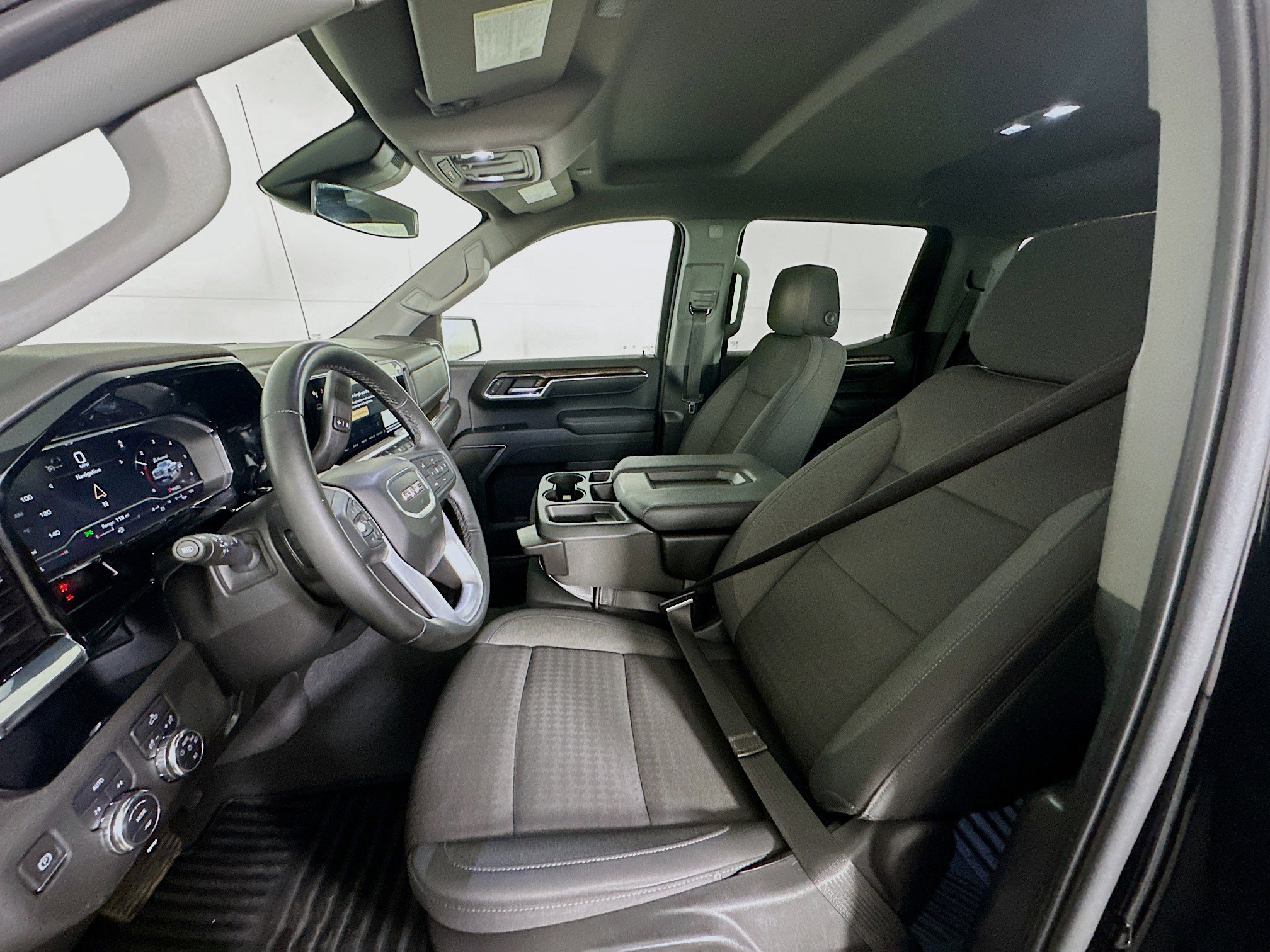 Used 2024 GMC Sierra 1500 Elevation image 13