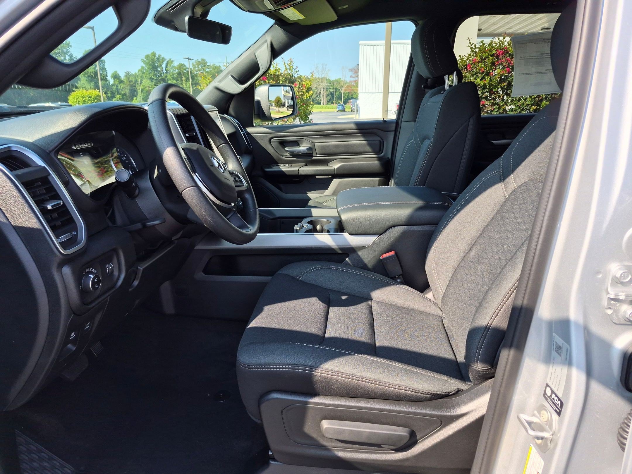 New 2026 RAM 1500 Express AWD/4WD image 11