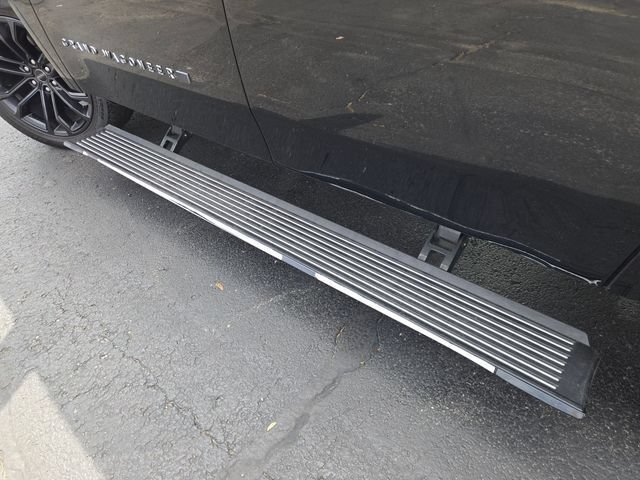 Certified 2024 Jeep Grand Wagoneer Series II Obsidian w/ Quick Order Packagew 28T AWD/4WD image 28
